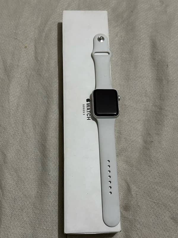 Apple Watch Series 3 original with full packing 2