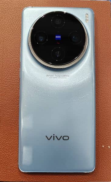 Vivo X 100 pro 0