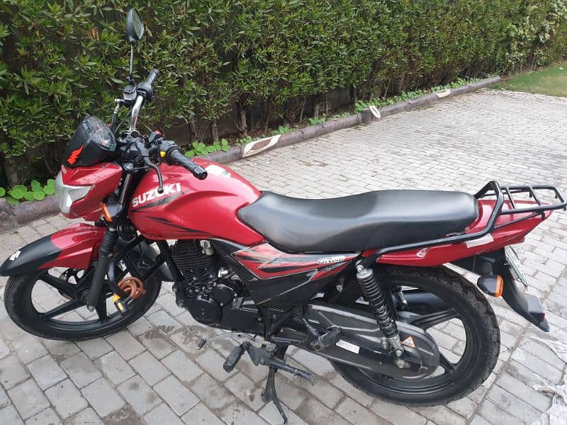 Suzuki GR150 for sale in excellent condition 2