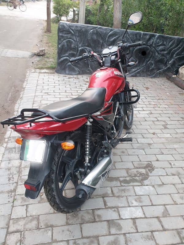 Suzuki GR150 for sale in excellent condition 6