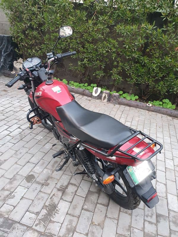 Suzuki GR150 for sale in excellent condition 7