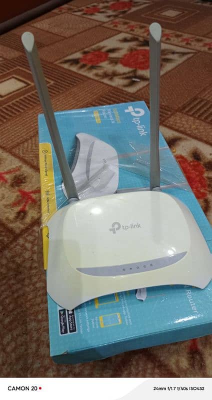 TP LINK ROUTER 300mbps used like a new 0