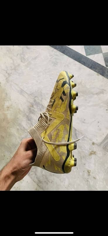 football shoes 1