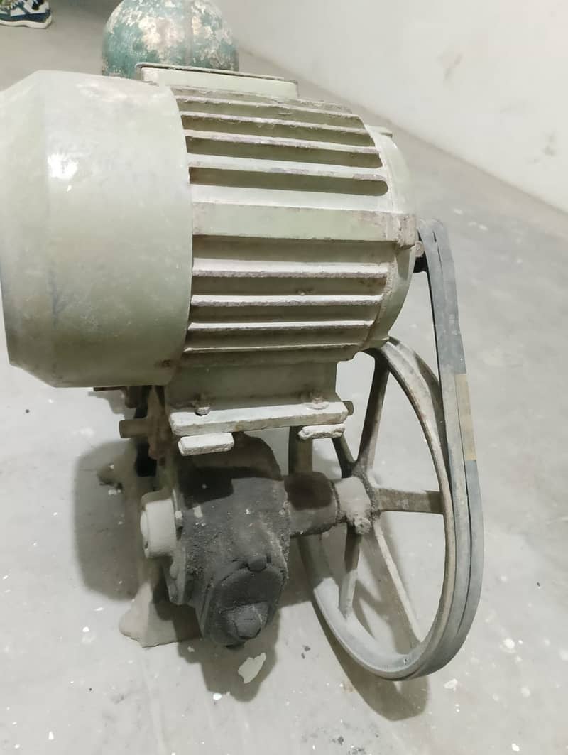 Pump 2 HP And Motor 1 HP water pump (Double Belt) 2