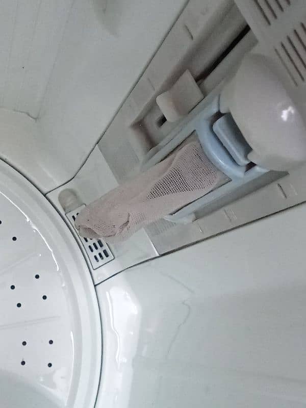 heir washing machine with drainer 2