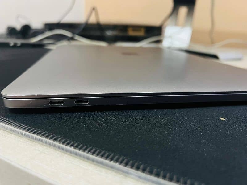 Macbook Pro 2018 15inch 4