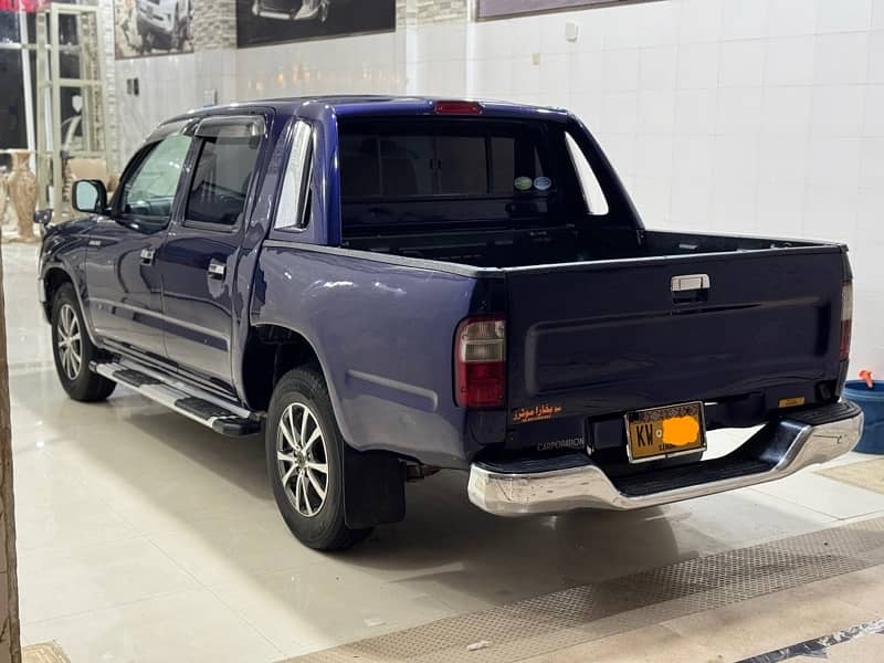 Toyota Hilux 1997 4