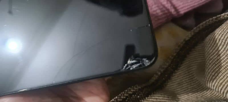 Poco f1 6/128 dualsim pubg60fps snapdragon 845 front crack but working 18