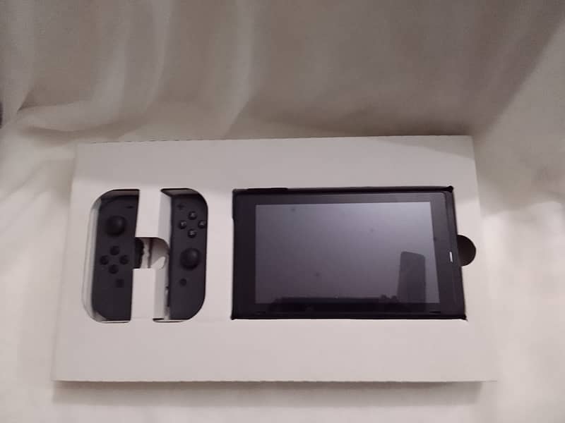 Used Nintendo switch v2 2