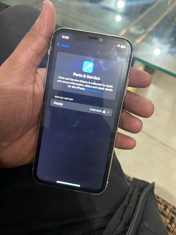 iPhone 11 64 GB factory unlock must read add 8