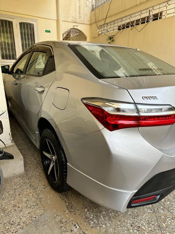 Toyota Corolla GLI 2019 facelift 11