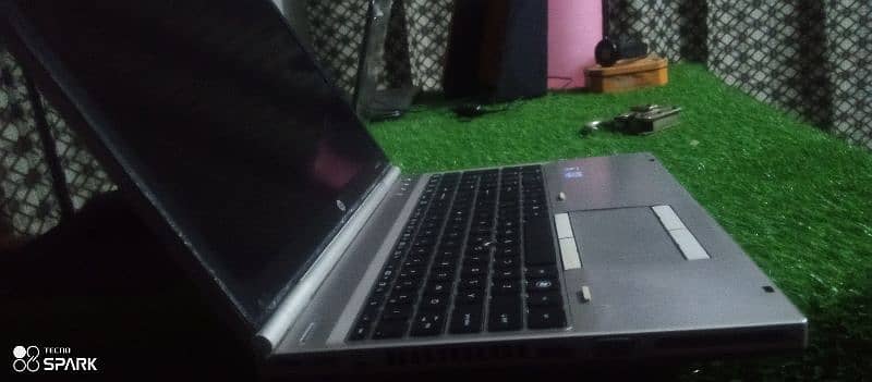 Hp Core i7 2nd generation laptop  128 gb ssd 250gb hhd 3