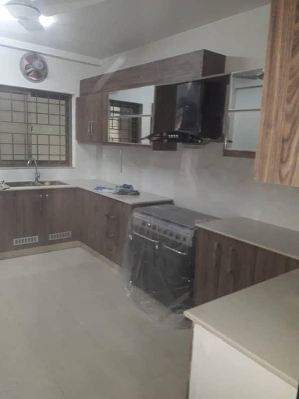 Brand New 13 Marla 4 Bedroom Flat for Sale in Askari -11 Lahore. 1