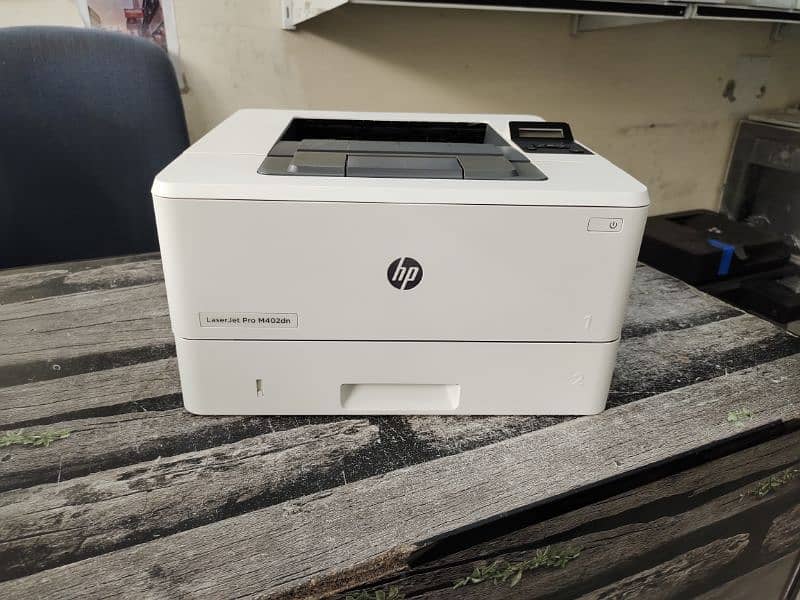 HP laserjet pro 402dn 0