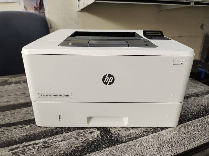 HP laserjet pro 402dn 1