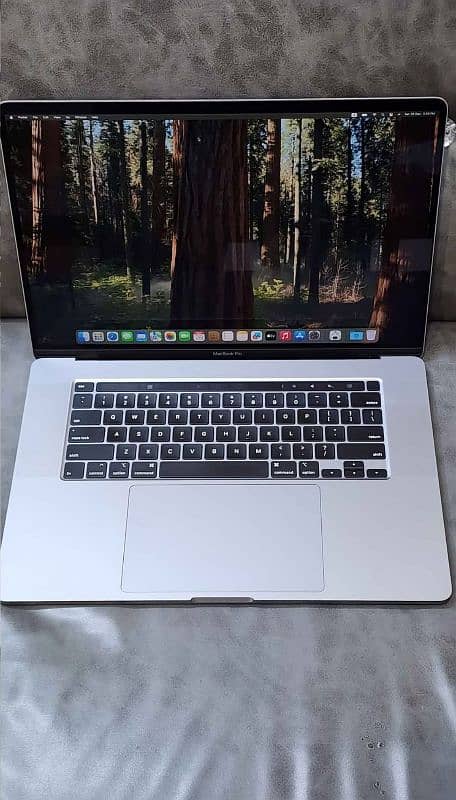 MacBook Pro 2019 - Core i9 - 15 Inch - 16 GB 513 GB 0