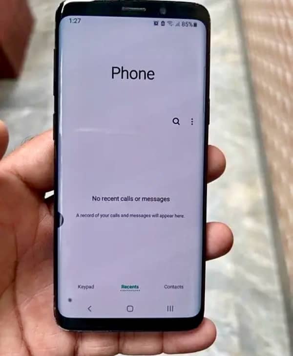 Samsung S 9 Ram 4 / 64 GB  available 5