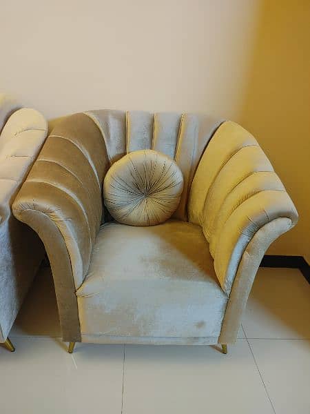 7 Seater Sofa Set Brand New Condition 2