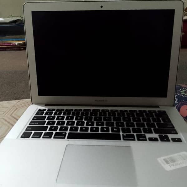 MacBook 1