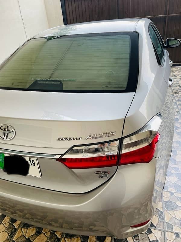 Toyota Corolla Altis Grande 2018 3