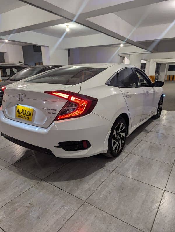 Honda Civic Oriel 2018 8