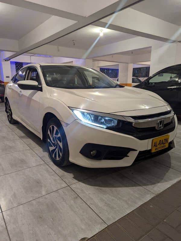 Honda Civic Oriel 2018 10