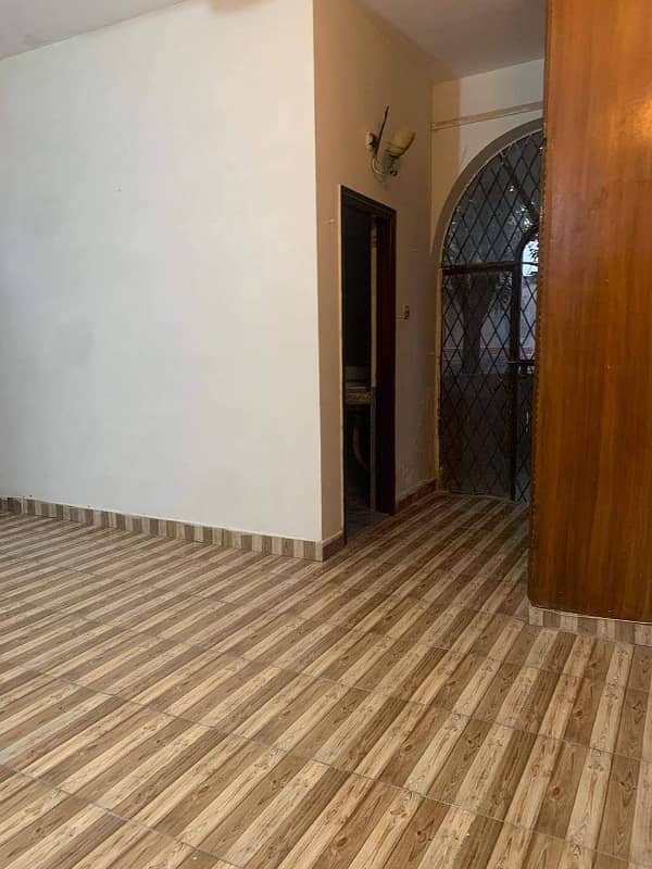 10 Marla Upper Portion For Rent In Faisal Town 4