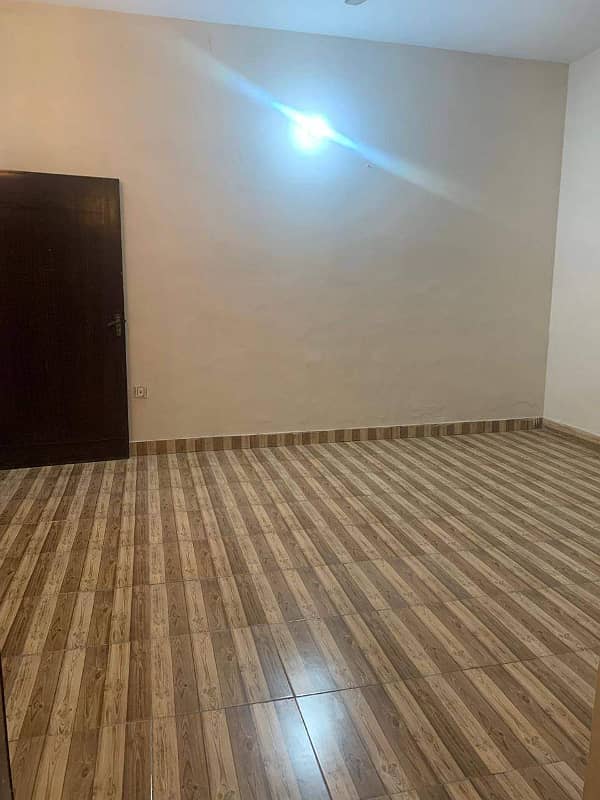 10 Marla Upper Portion For Rent In Faisal Town 5