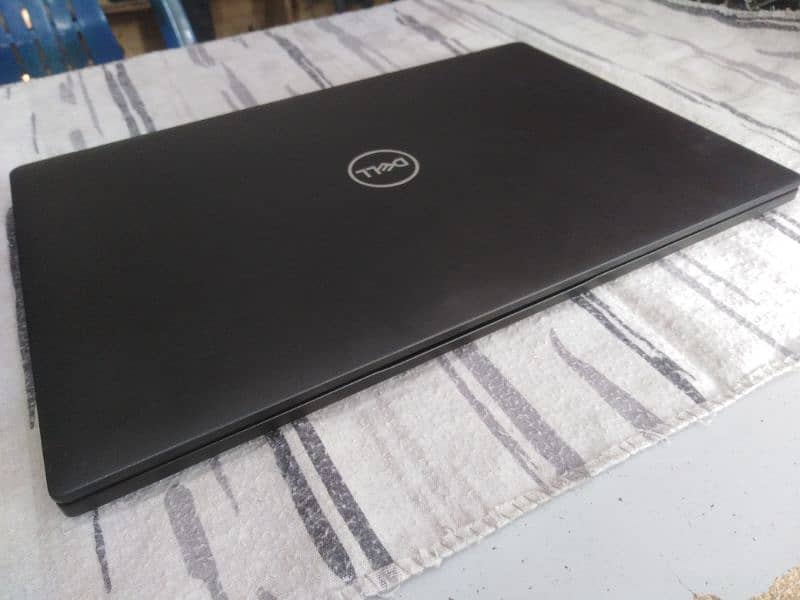 Dell Latitude 3490 i5 8th Gen 8GB 256 SSD M2 14" FHD Display 5