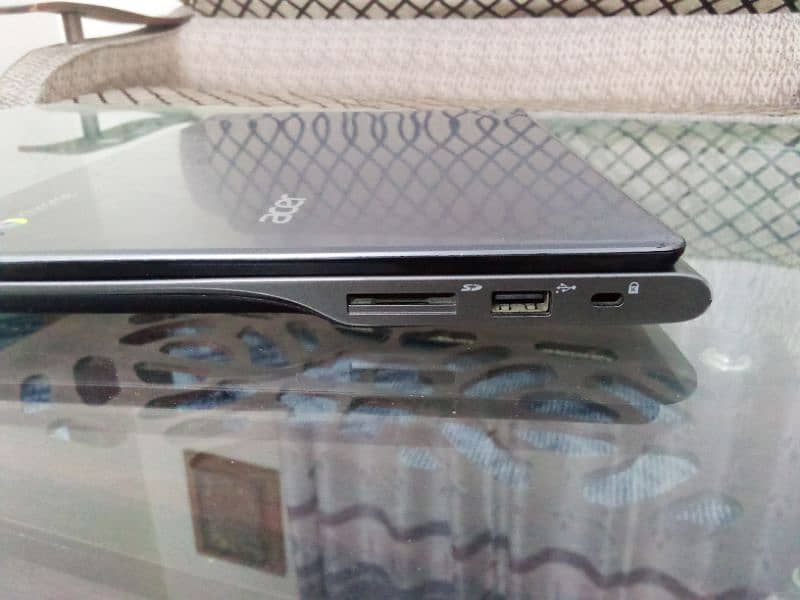 Acer chrome book c720 1