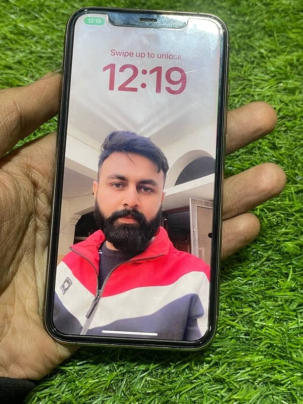 iPhone 11pro pta 6