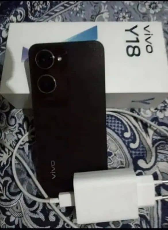 vivo y18 4+4/128 0