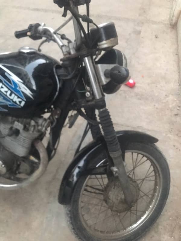 suzuki 150cc genuine condition 3