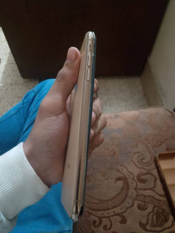 iphone xs max non pta  sale (money need) 0