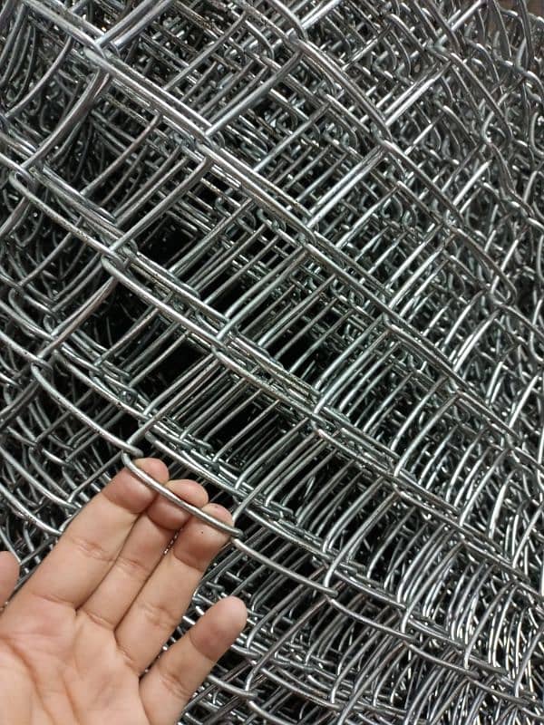 Razor Wire Barbed Wire Chain Link Fence Pole Jali Welded mesh 6