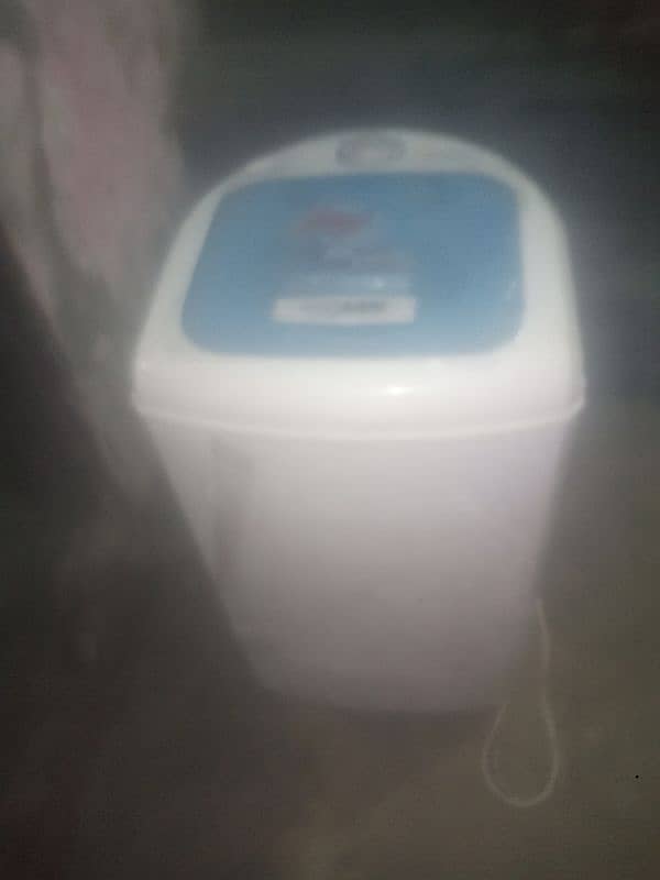 mini spin dryer urgent sale kis ko chaiy wo rabta kar 0