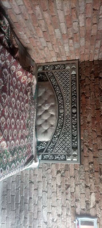 king size bed without mettress for sale 3