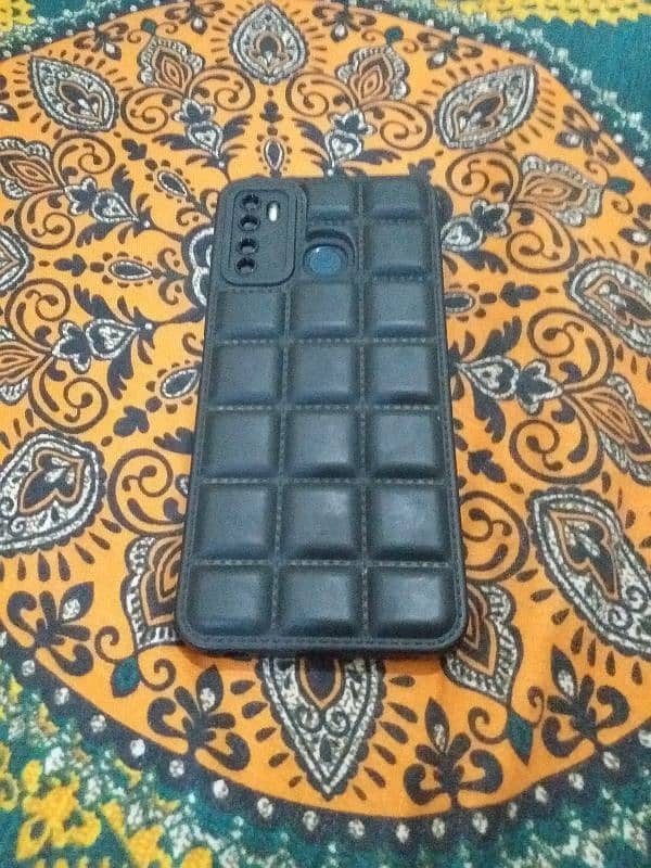 I'm selling my tecno spark 5 pro 4 64 1