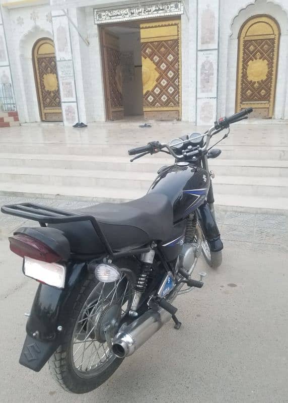 Suzuki Gs 150 2