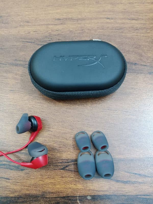 Hyperx cloud earbuds [brand new] 1