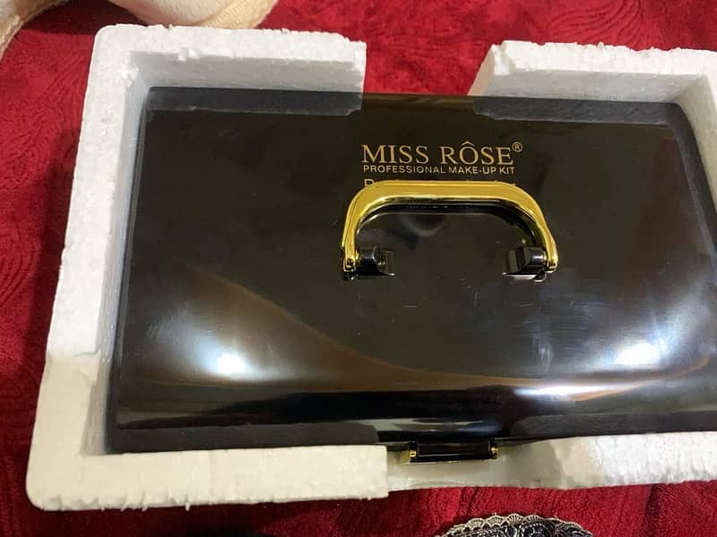 Miss Rose makeup kit 1