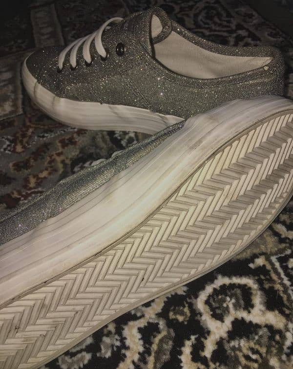 Women fashion sneakers | silver glitter sneaker | 4