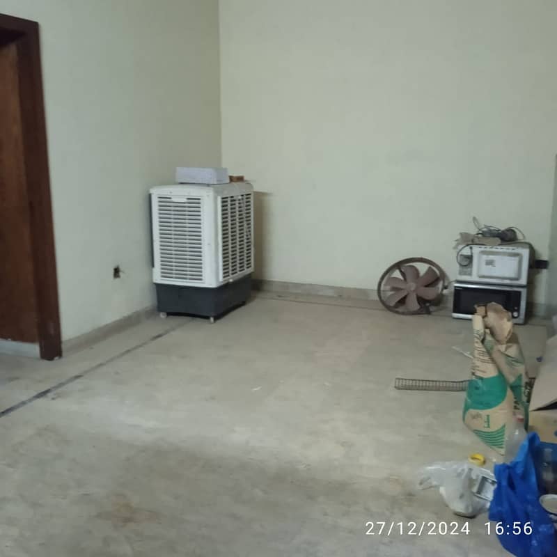 10 MARLA UPPER PORTION FOR RENT IN ALLAMA IQBAL TOWN LAHORE 0