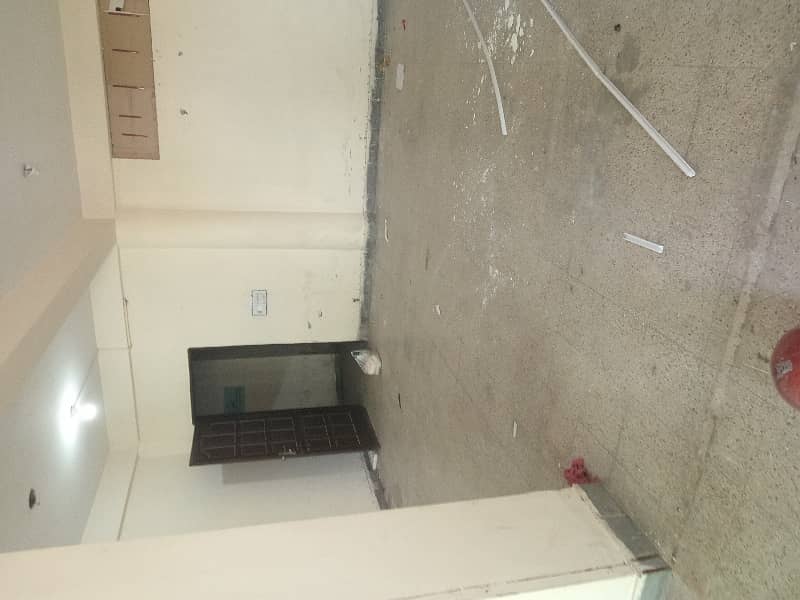 500 SQ FT HALL FOR COMMERCIAL USE AVAILABLE FOR RENT ALLAMA IQBAL TOWN 2