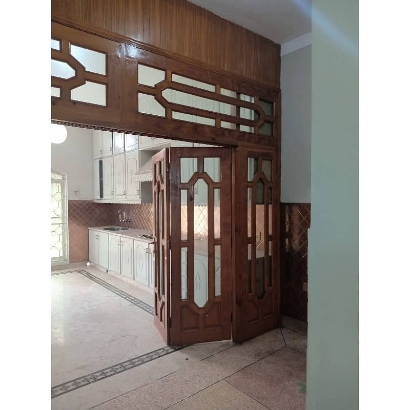 10 MARLA HOUSE FOR SALE IN ALLAMA IQBAL TOWN LAHORE SIKANDER BLOCK 24