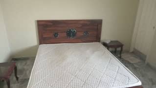 king size bed with mattress