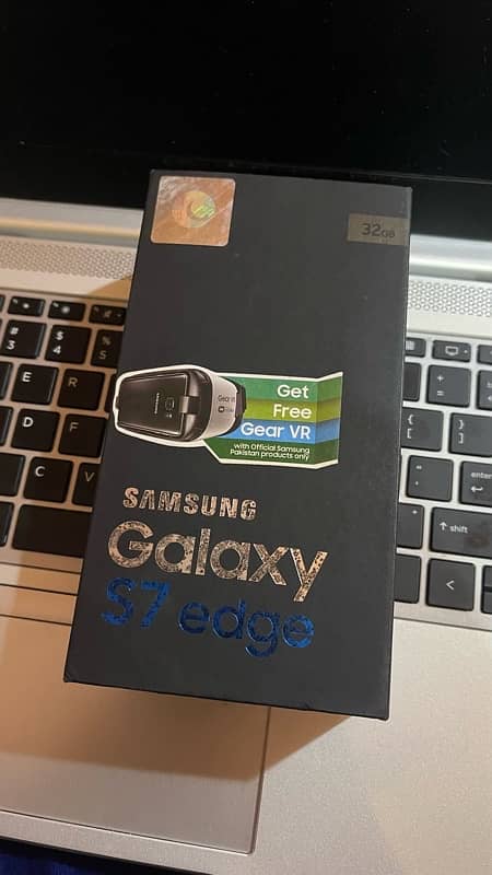 Samsung Galaxy S7 edge 1