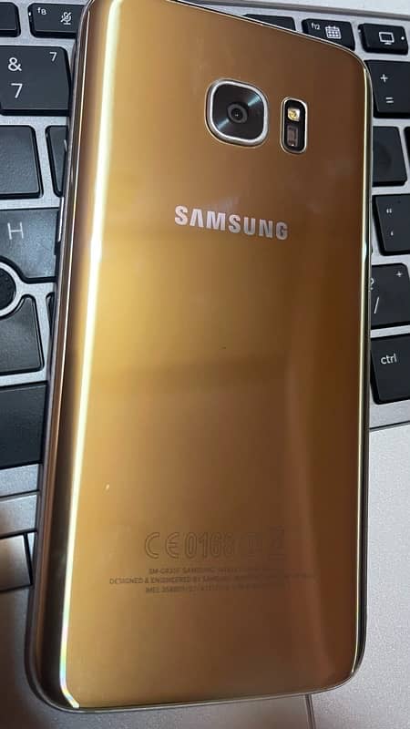 Samsung Galaxy S7 edge 11