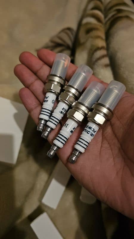 Brand new Denso iridium spark plugs ik20 for corolla, City, es, 0