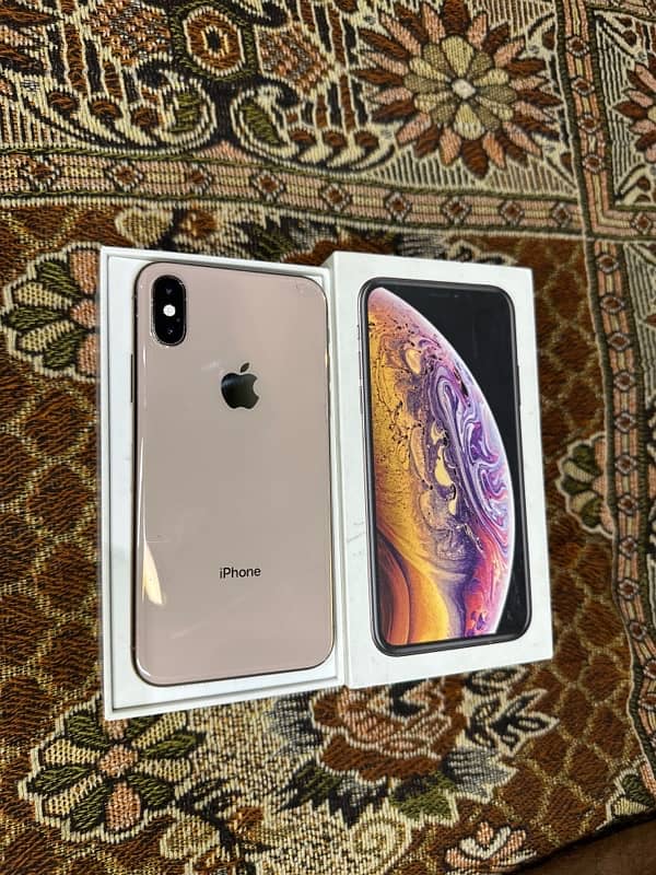 iPhone XS gold 5